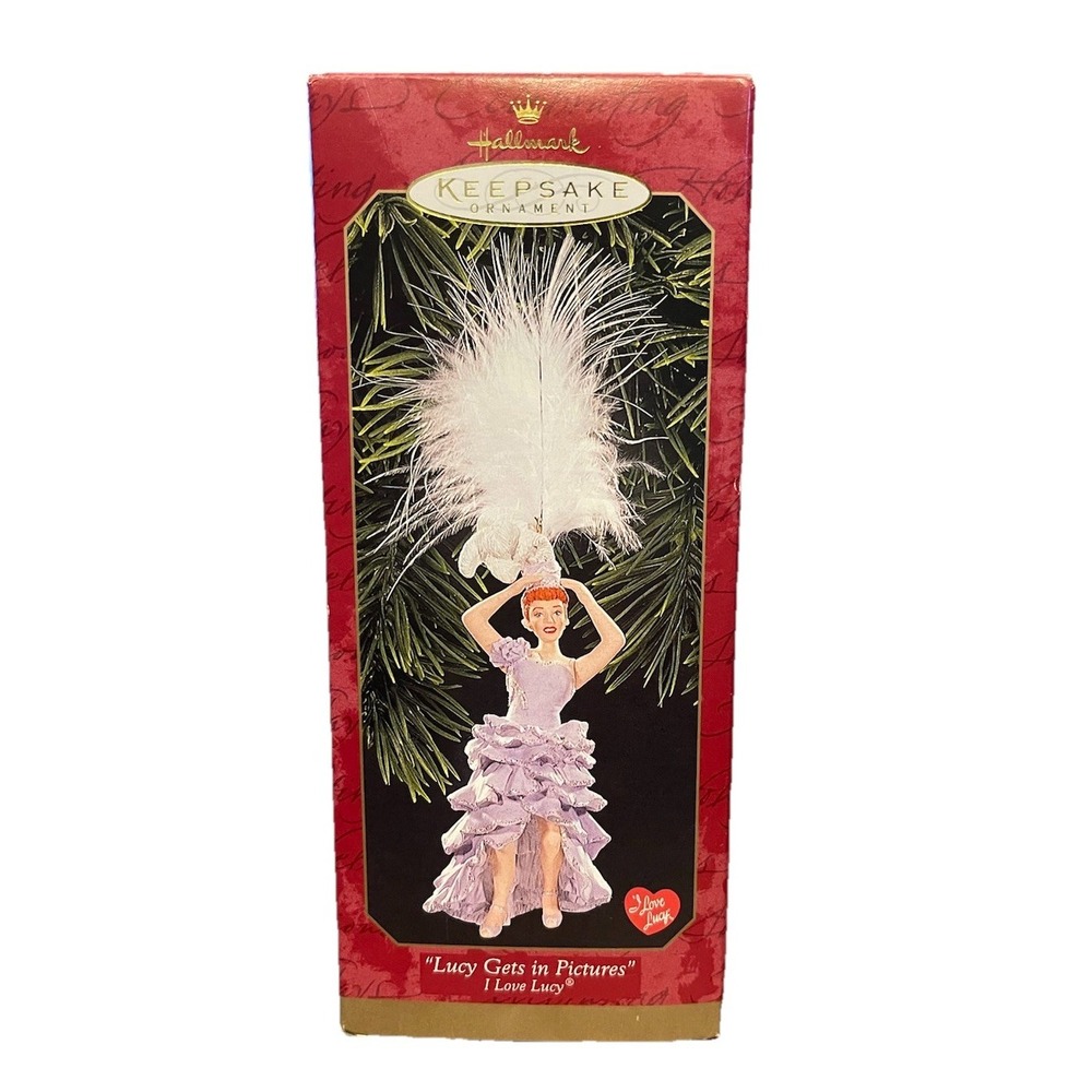 Vintage 1999 Hallmark "Lucy Gets in Pictures" I Love Lucy Keepsake Ornament-NIB‎